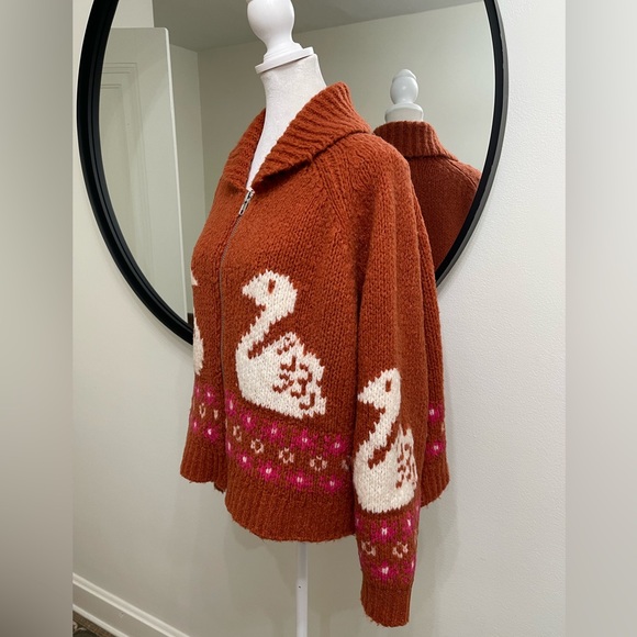 Maeve X Anthropologie zip sweater with adorable swans! Size medium petite - Picture 5 of 9